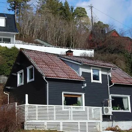 4 Bedrooms Near Skiing With View Of Fjord Dom wakacyjny Sauda