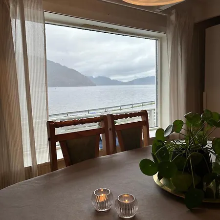 4 Bedrooms Near Skiing With View Of Fjord Dom wakacyjny Sauda